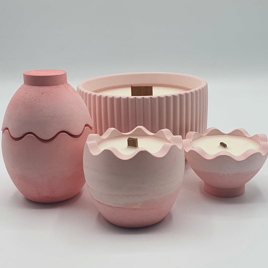 Lumânare artizanală "Mood: Pastel chaos" | Rabarbăr, Grapefruit, Căpșună, Zmeură, Cedru