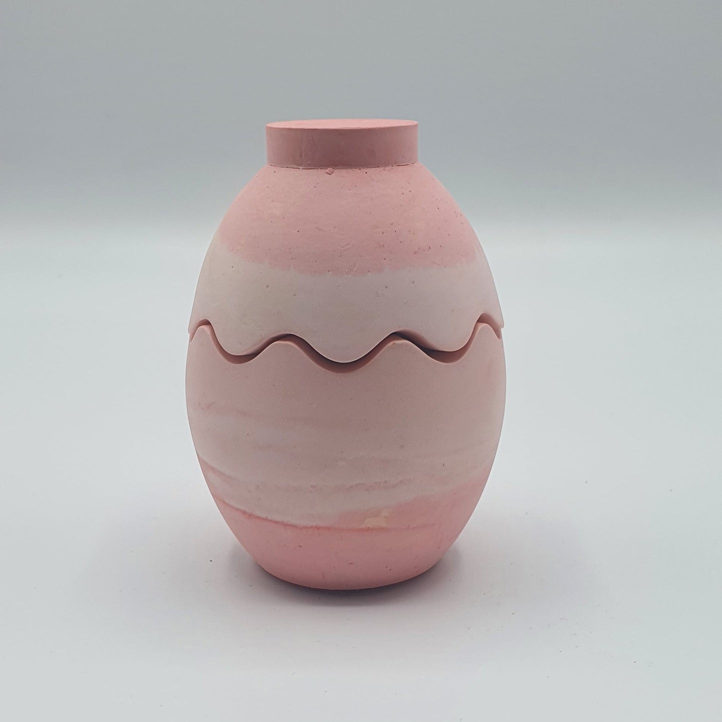 Lumânare artizanală "Mood: Pastel chaos" | Rabarbăr, Grapefruit, Căpșună, Zmeură, Cedru