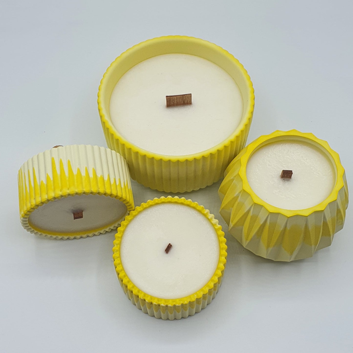 Lumânare artizanală "Tropical escape" | Lămâie, Lime, Mango, Piersică, Ananas