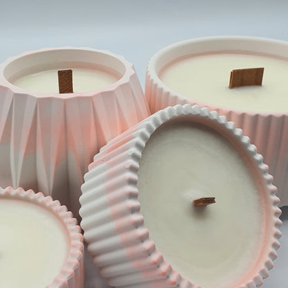 Lumânare artizanală "Paris Café Daydreams" | Iasomie, Ylang Ylang, Trandafir, Mosc, Patchouli