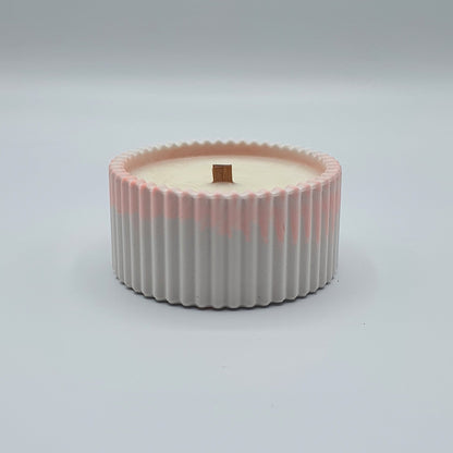 Lumânare artizanală "Paris Café Daydreams" | Iasomie, Ylang Ylang, Trandafir, Mosc, Patchouli