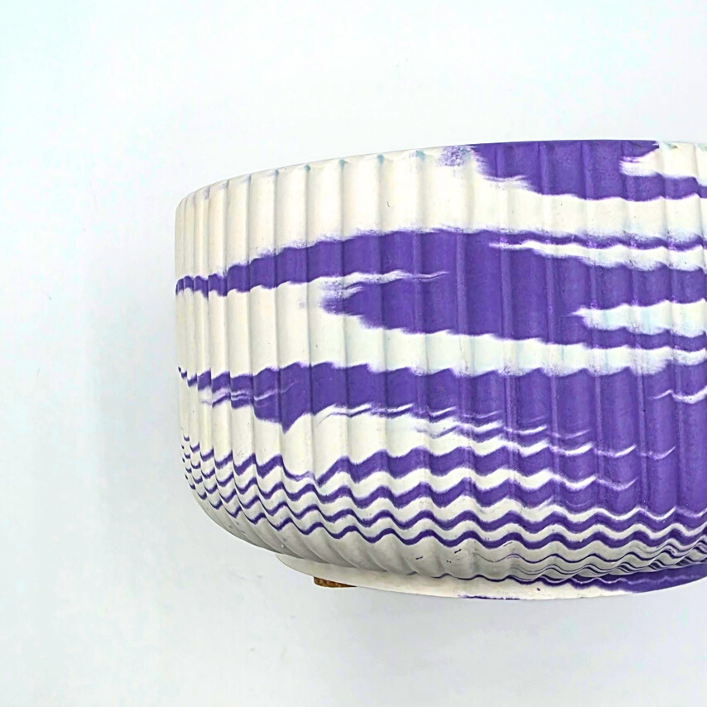 Lumânare artizanală "Motherhood, but glam" | Bergamotă, Mentă, Cedru, Santal, Labdanum