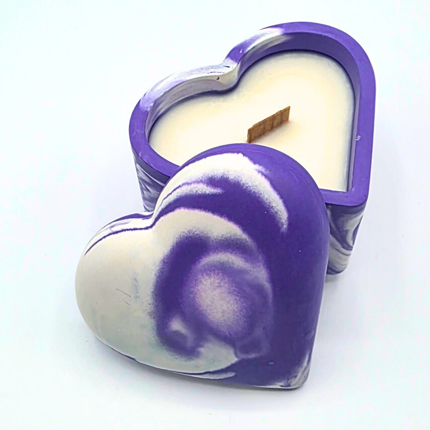 Lumânare artizanală "Motherhood, but glam" | Bergamotă, Mentă, Cedru, Santal, Labdanum